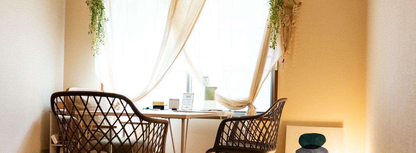 【ABACA】北千住個室占いサロン